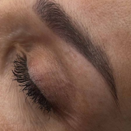 Abgeheiltes Permanent Make-Up: Kombibrows © Arisari INK
