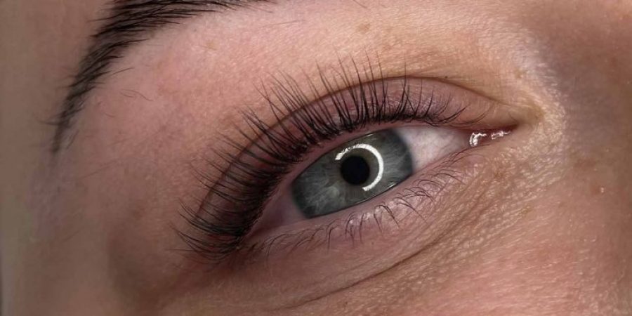 Abgeheiltes Permanent Make-Up: Kombilifting, Softliner & Kombibrows © Arisari INK